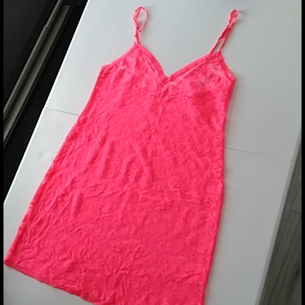 VS..Lace slip by